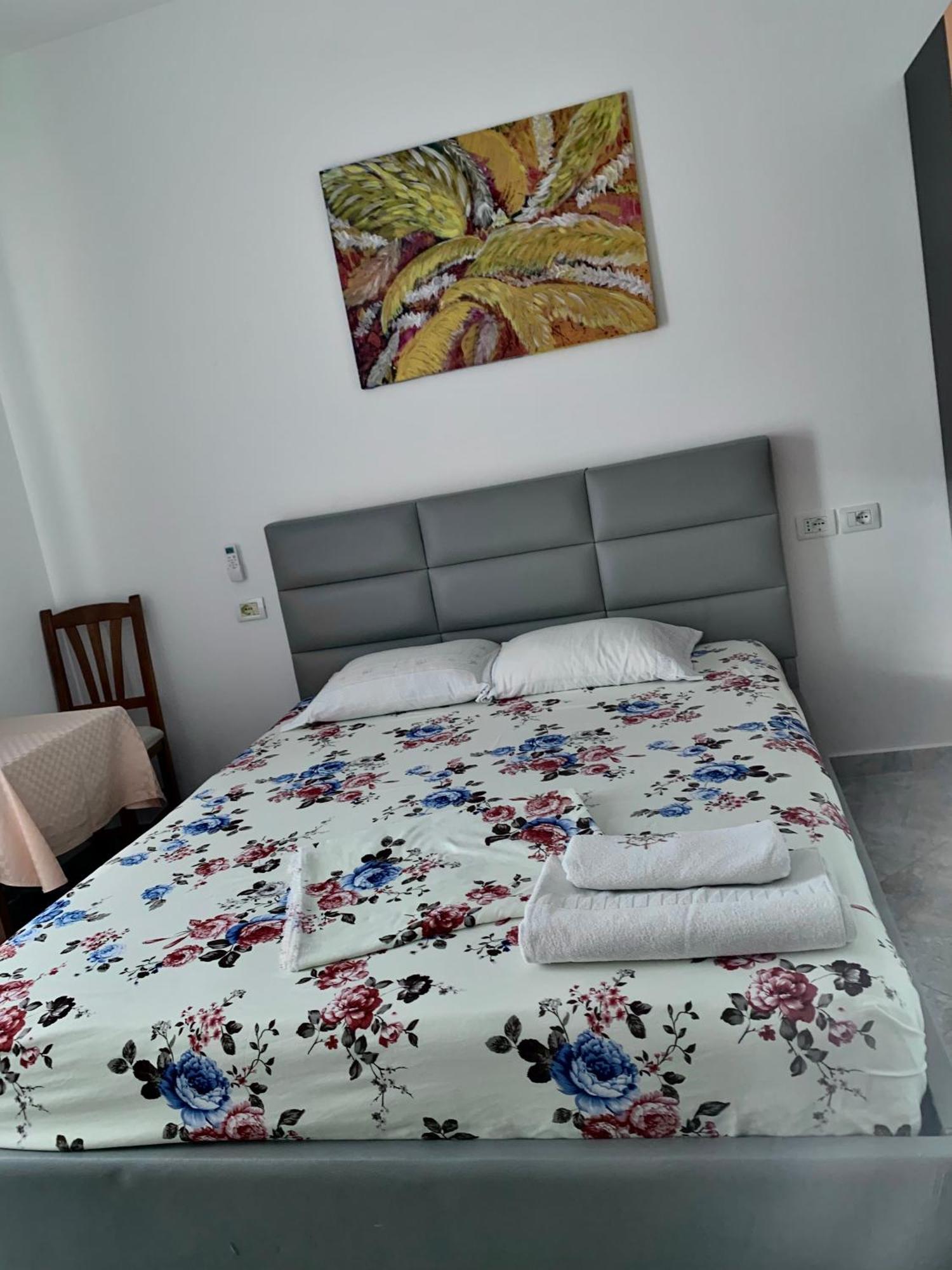 Serenade Beach Дуррес Екстер'єр фото