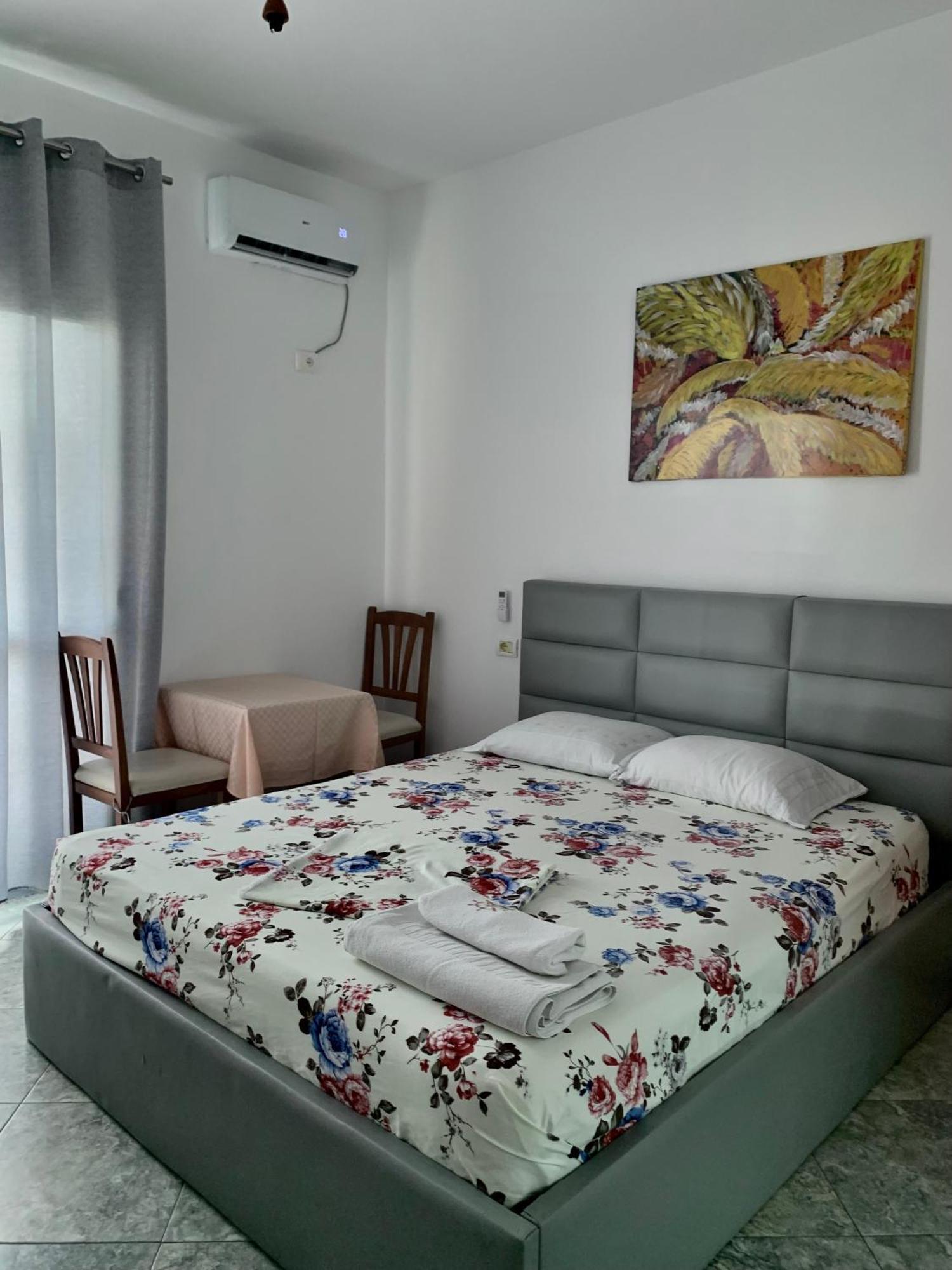 Serenade Beach Дуррес Екстер'єр фото