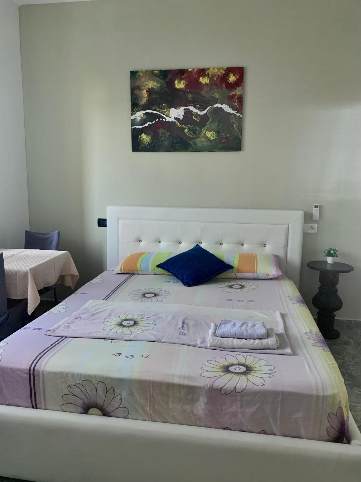 Serenade Beach Дуррес Екстер'єр фото